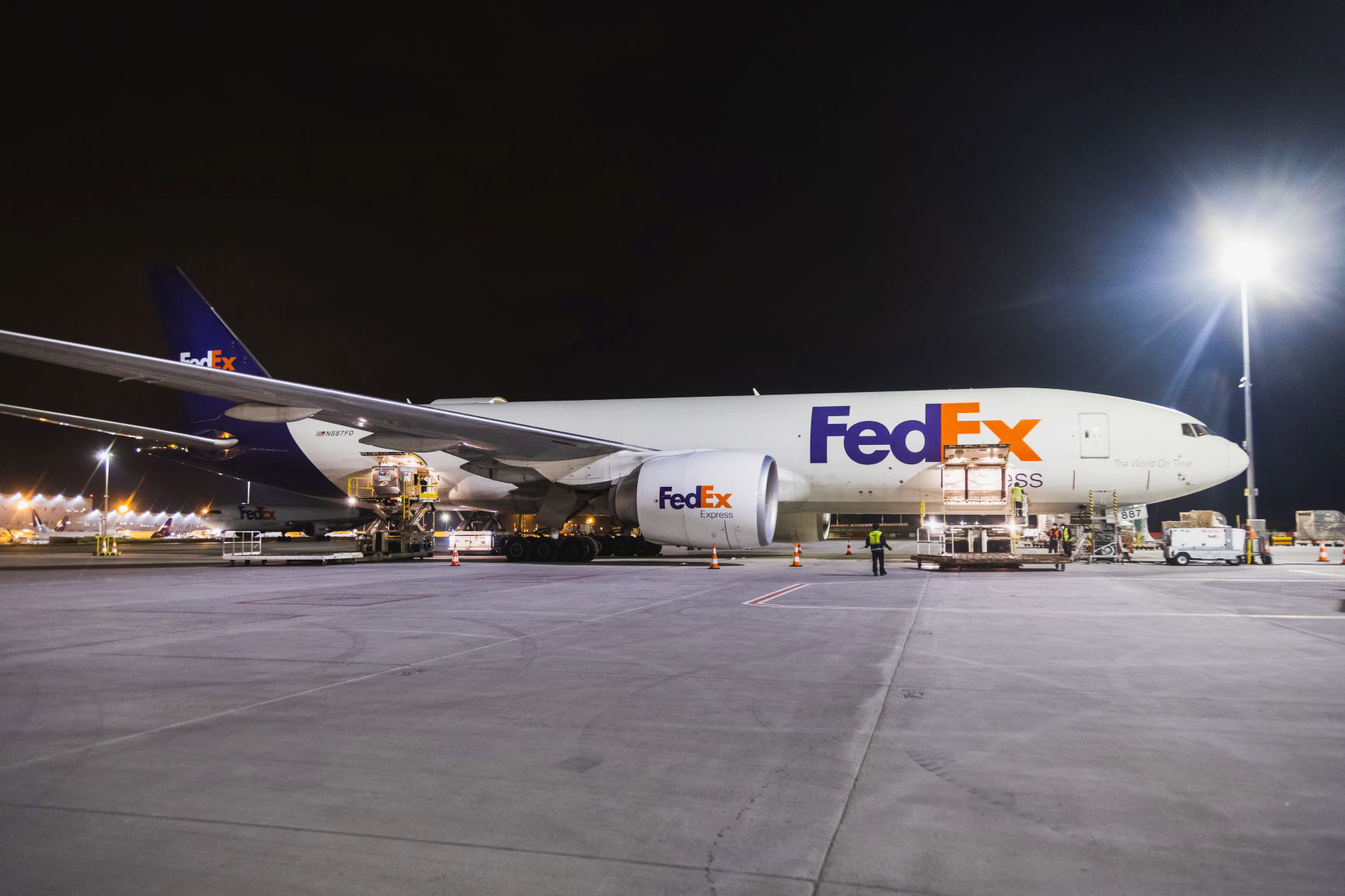 FedEx set to serve more EU markets with e-commerce move