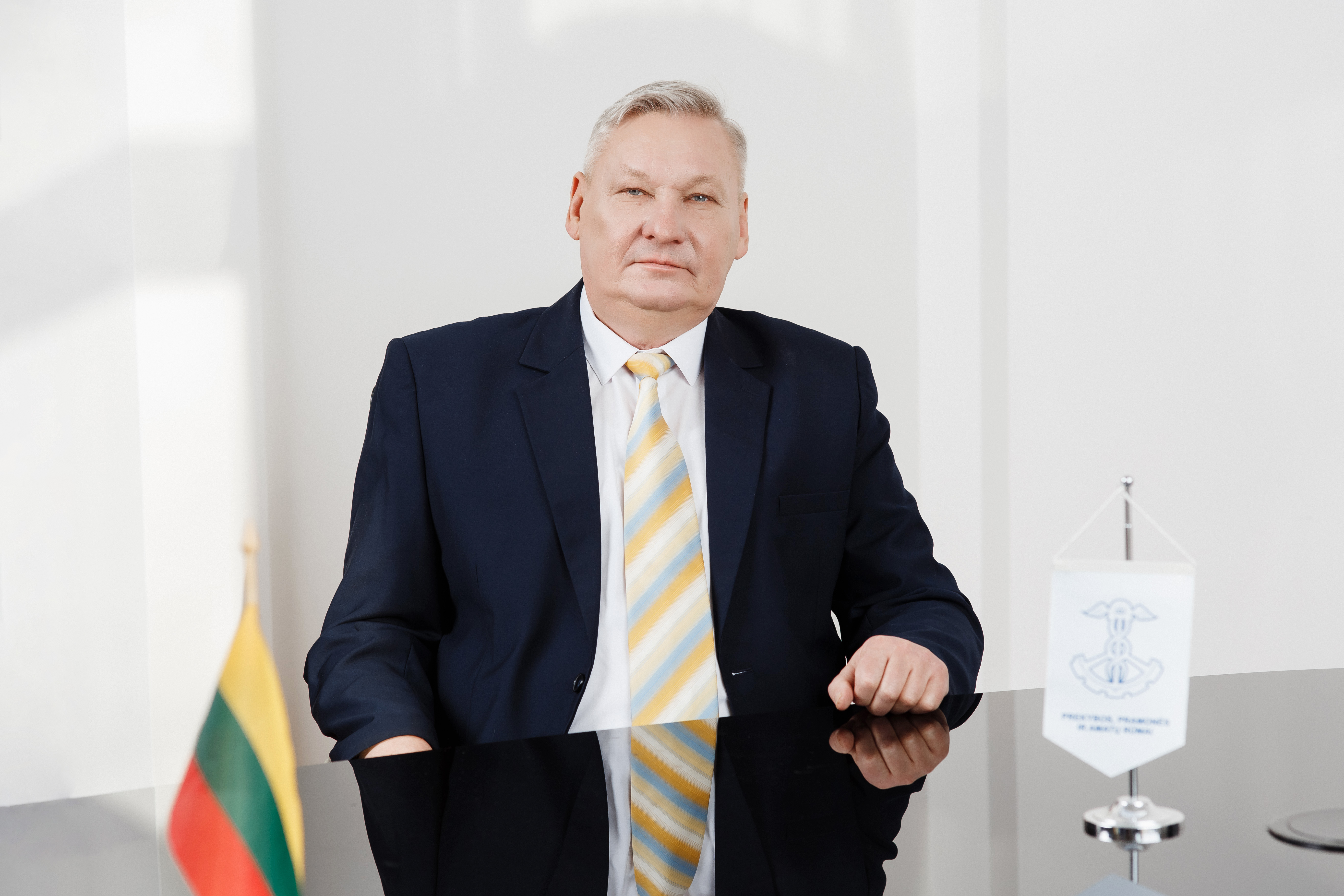 The successful implementation of industry 4.0 &ndash; where do we need to go?